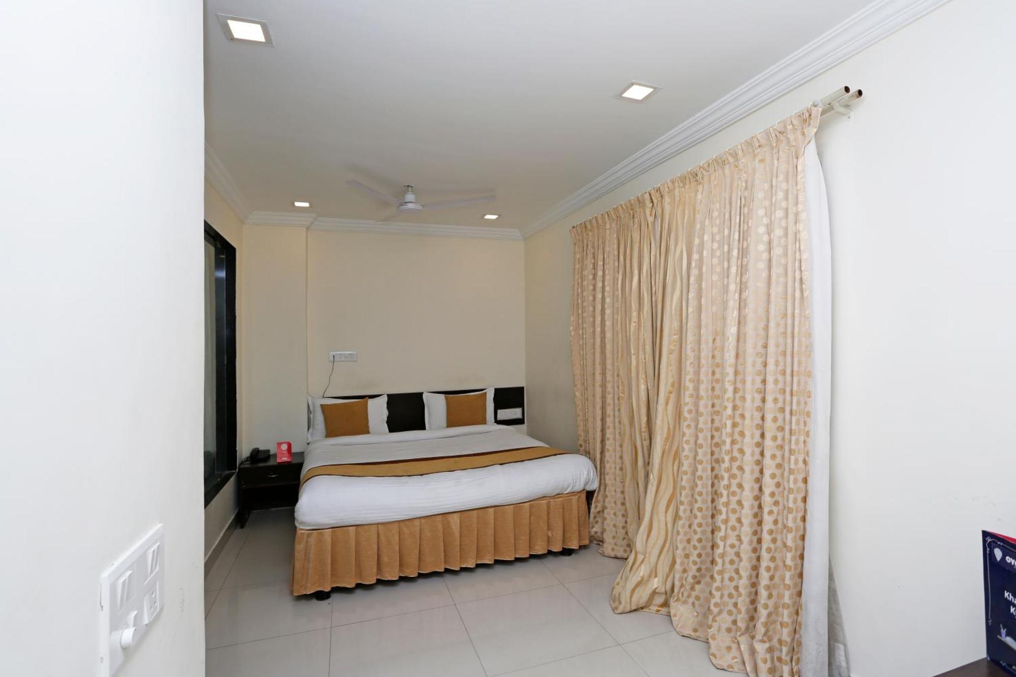 Oyo Flagship Hotel Golden Wings Udaipur Ngoại thất bức ảnh