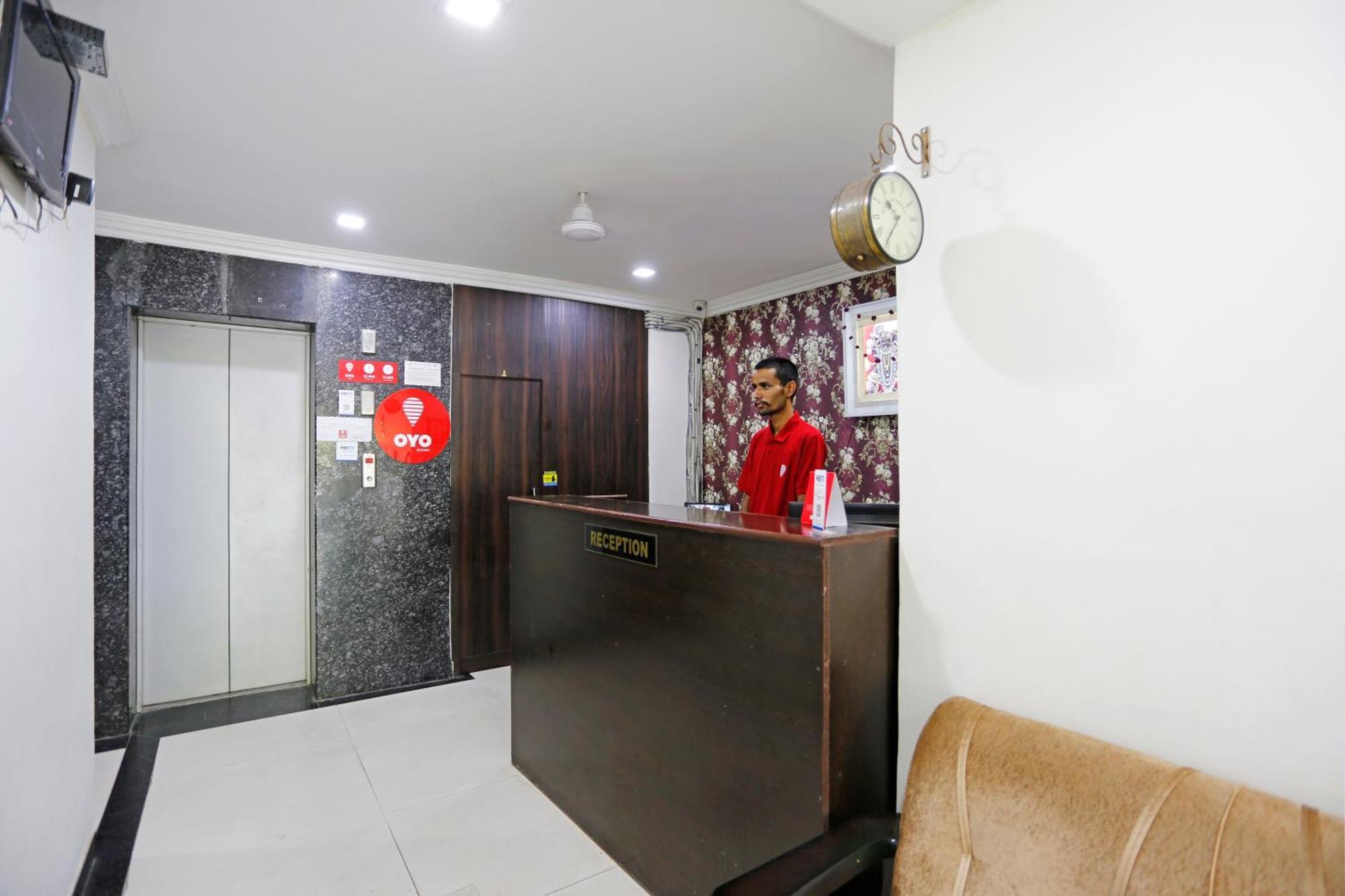 Oyo Flagship Hotel Golden Wings Udaipur Ngoại thất bức ảnh