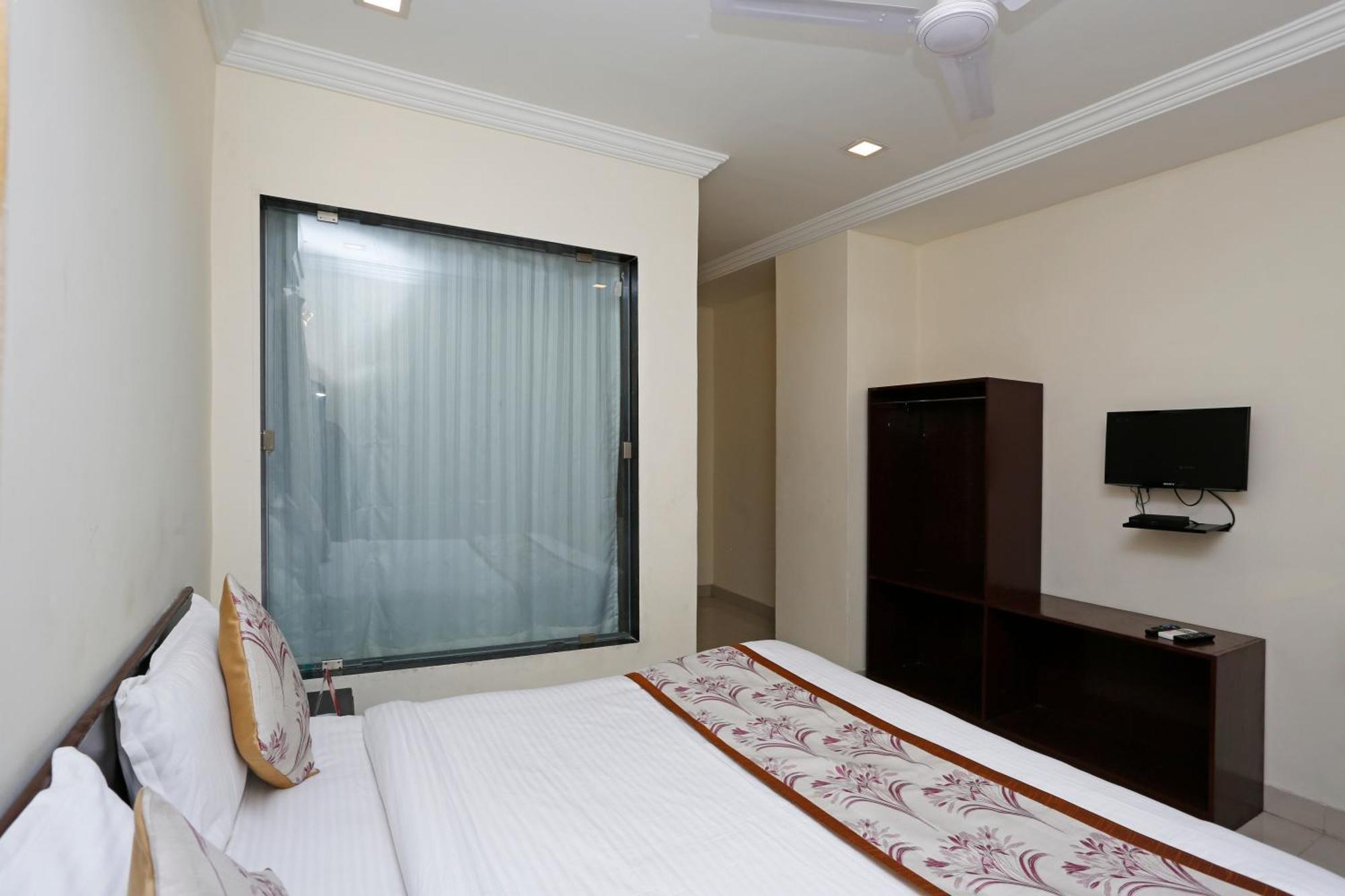 Oyo Flagship Hotel Golden Wings Udaipur Ngoại thất bức ảnh