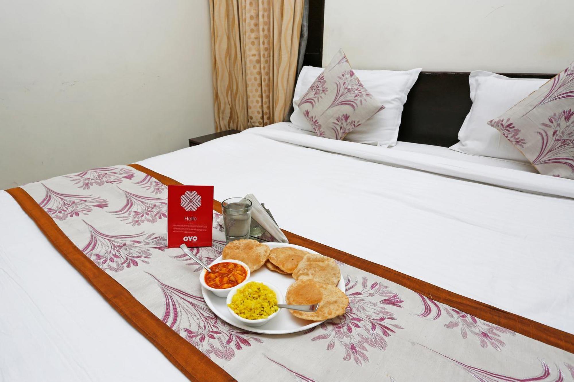 Oyo Flagship Hotel Golden Wings Udaipur Ngoại thất bức ảnh